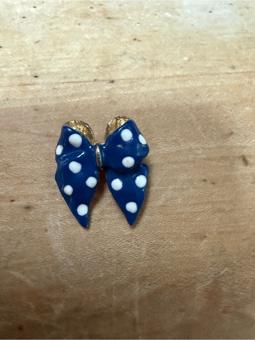Blue Polka Dot Bow pin